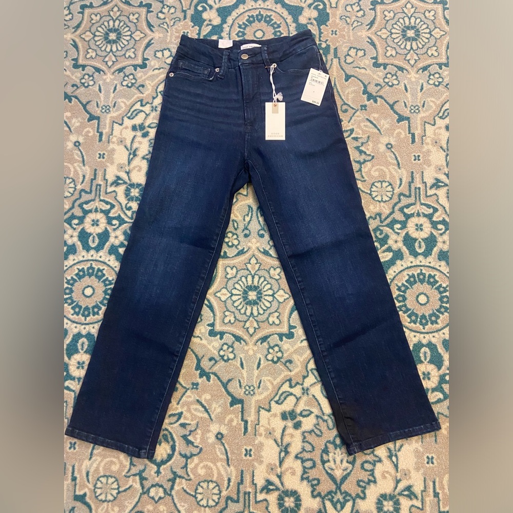 Good American Indigo Straight Jeans. Good petite straight. Size 6/28.